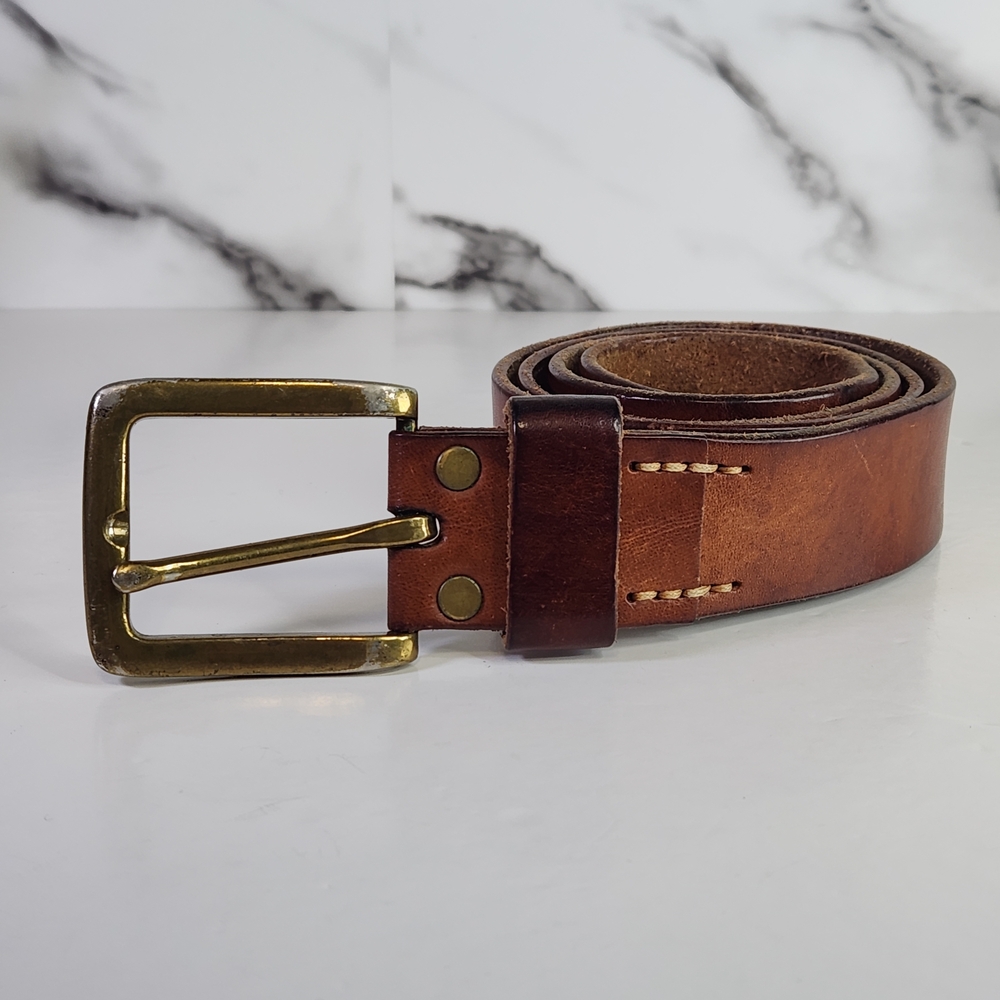 Genuine Leather Men's Brown Belt With bronze-tone finish Buckle - Picture 2 of 8